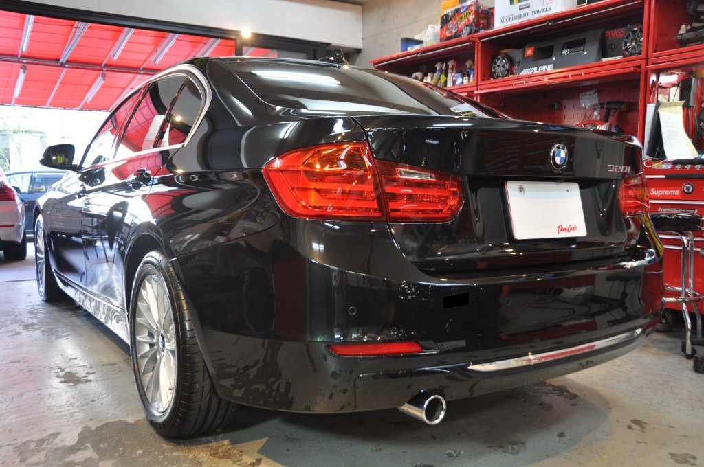 BMW F30 ②